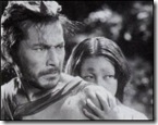 Toshiro Mifune e Machico Kyo, em Rashomon