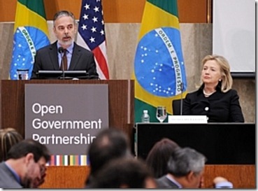 PatriotaHillary288_LeninNollyEFE20110712