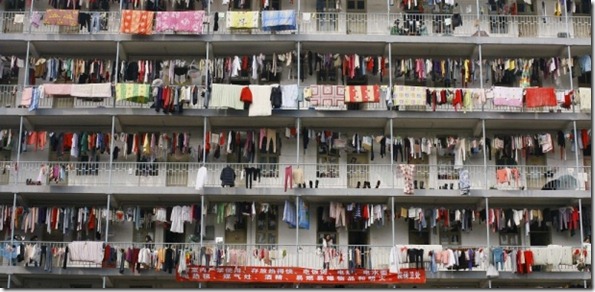 roupas-penduradas-em-edificio-em-wuhan-provincia-de-hubei-na-china-1270754404165_615x300 roupas-penduradas-em-edificio-em-wuhan-provincia-de-hubei-na-china-1270754404165_615x300