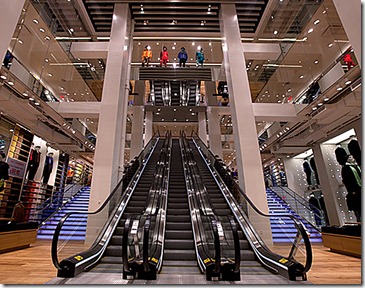 uniqlo-fifth-avenue-flagship-00