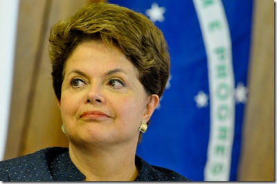Coletiva de imprensa com o primeiro ministro Francês François Fillon e a presidente Dilma- 15-12-11